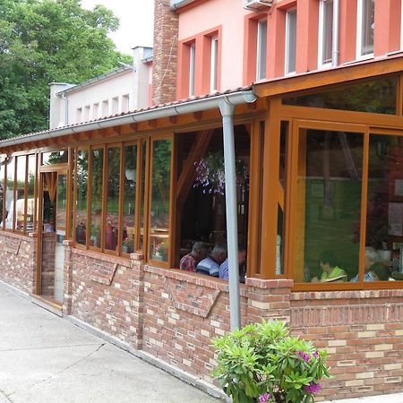 Bartal Rodinne Vinarstvo Šamorín Εξωτερικό φωτογραφία