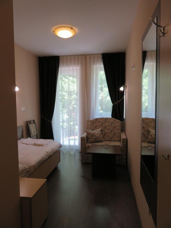 Bartal Rodinne Vinarstvo Šamorín Εξωτερικό φωτογραφία