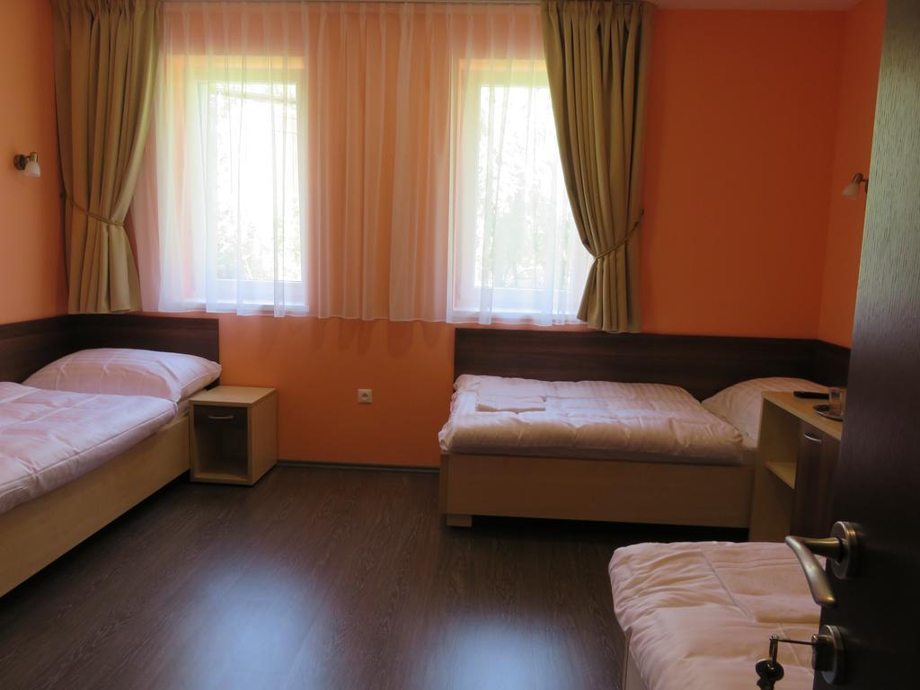 Bartal Rodinne Vinarstvo Šamorín Εξωτερικό φωτογραφία